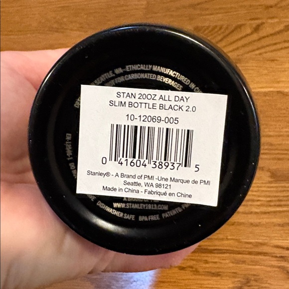 Stanley | Black The All Day Slim Bottle NWT OS 20oz All Day Hydration - Picture 5 of 5